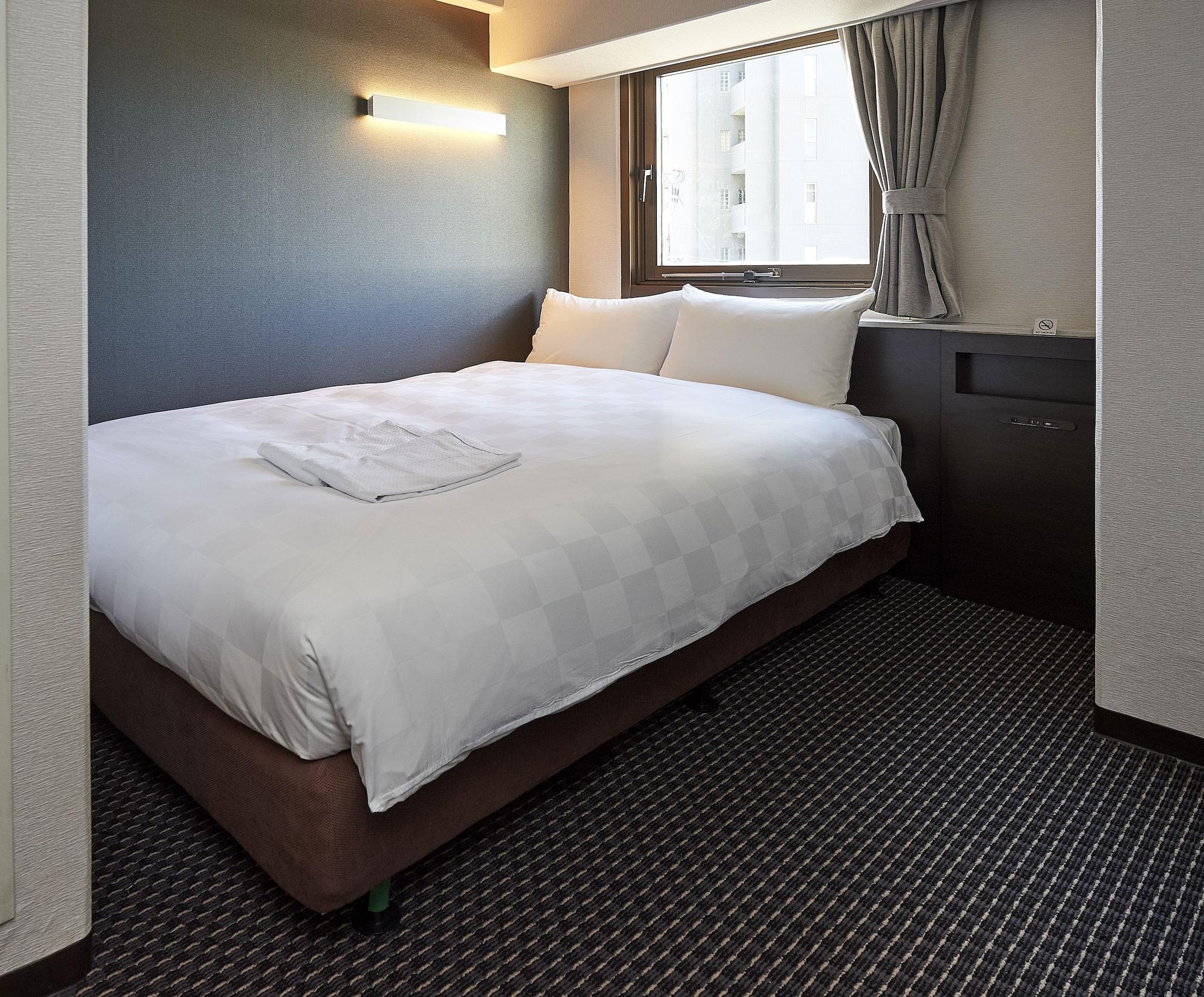 Hotel Consort Shin-Osaka Bagian luar foto