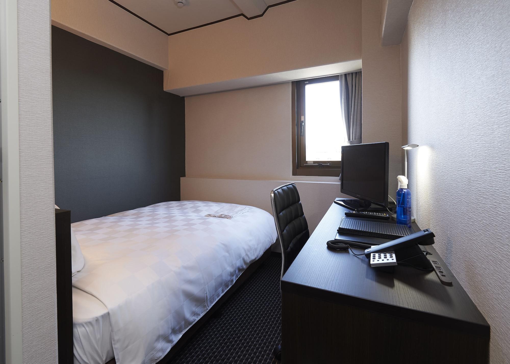 Hotel Consort Shin-Osaka Bagian luar foto