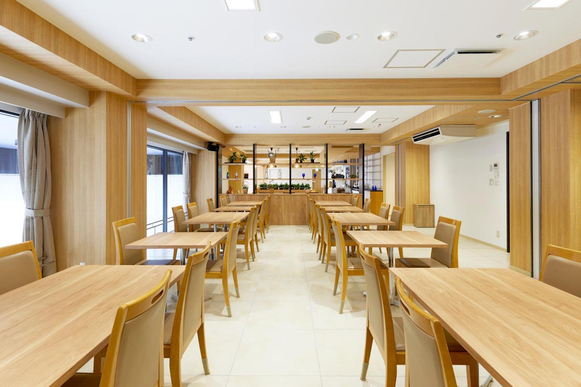 Hotel Consort Shin-Osaka Bagian luar foto