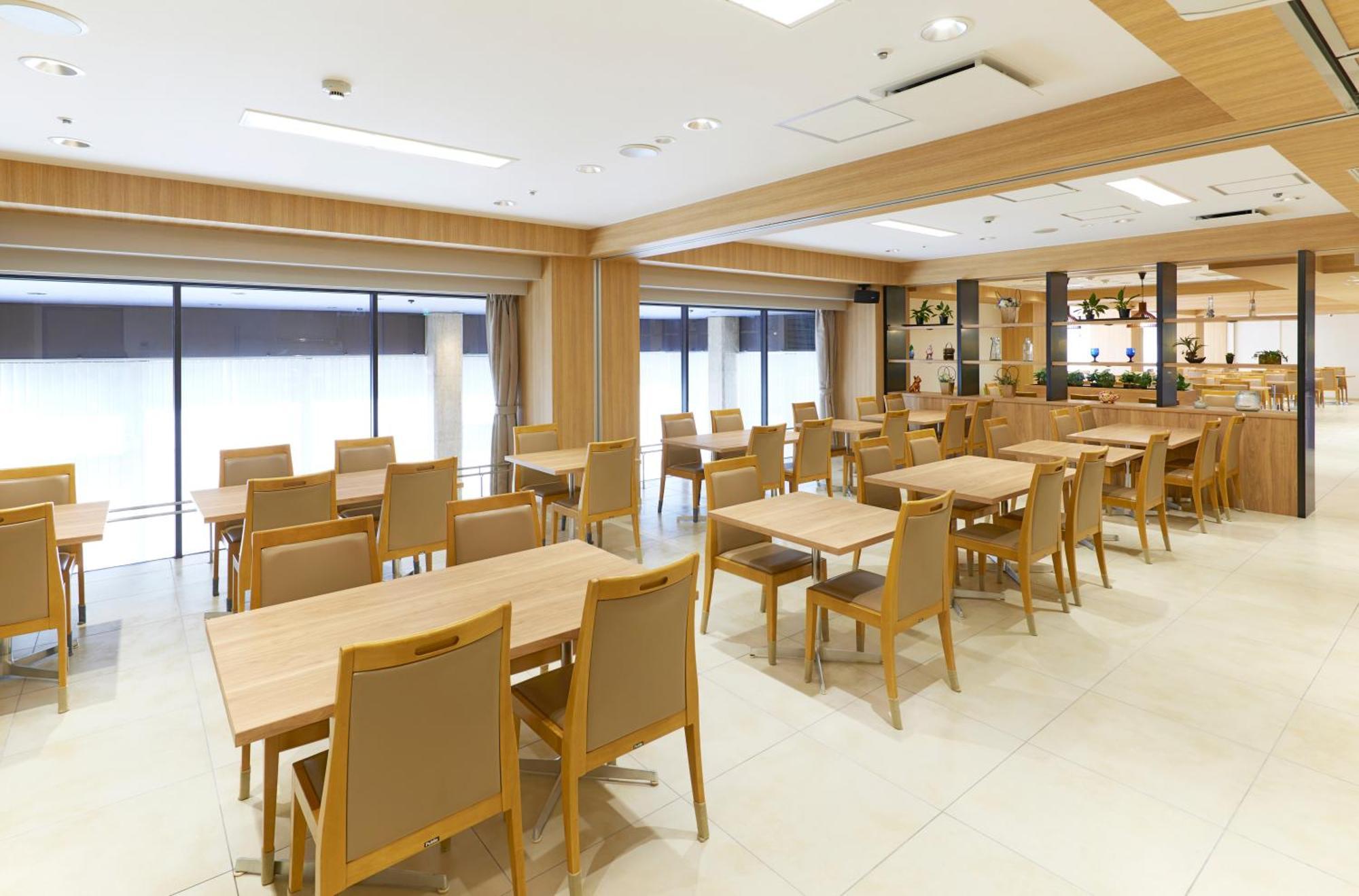 Hotel Consort Shin-Osaka Bagian luar foto