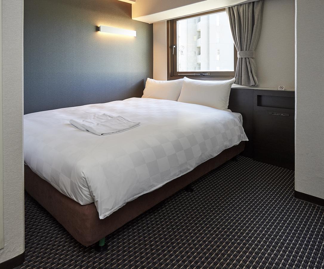 Hotel Consort Shin-Osaka Bagian luar foto